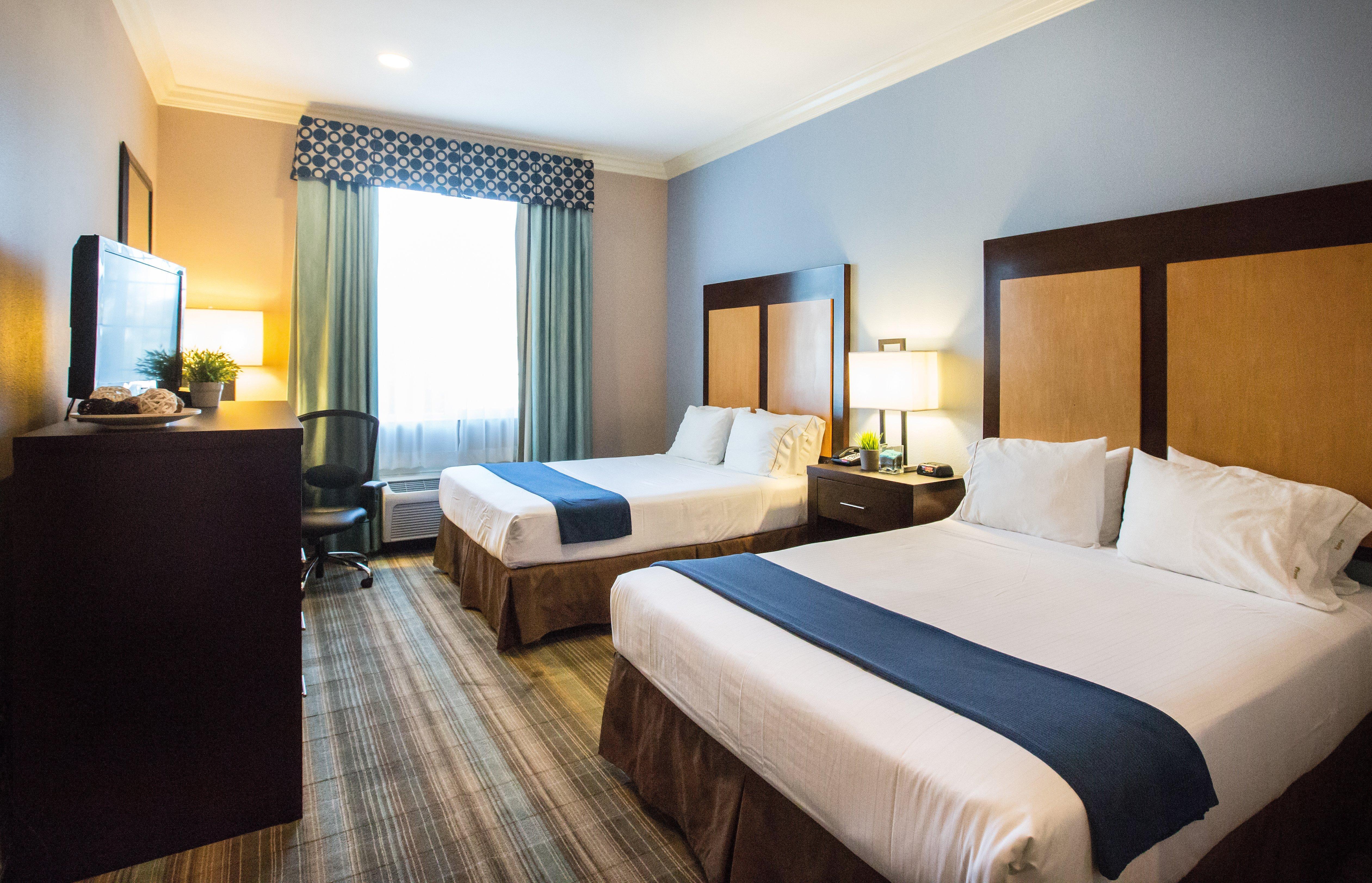 Express By Ihg Hotel 2*