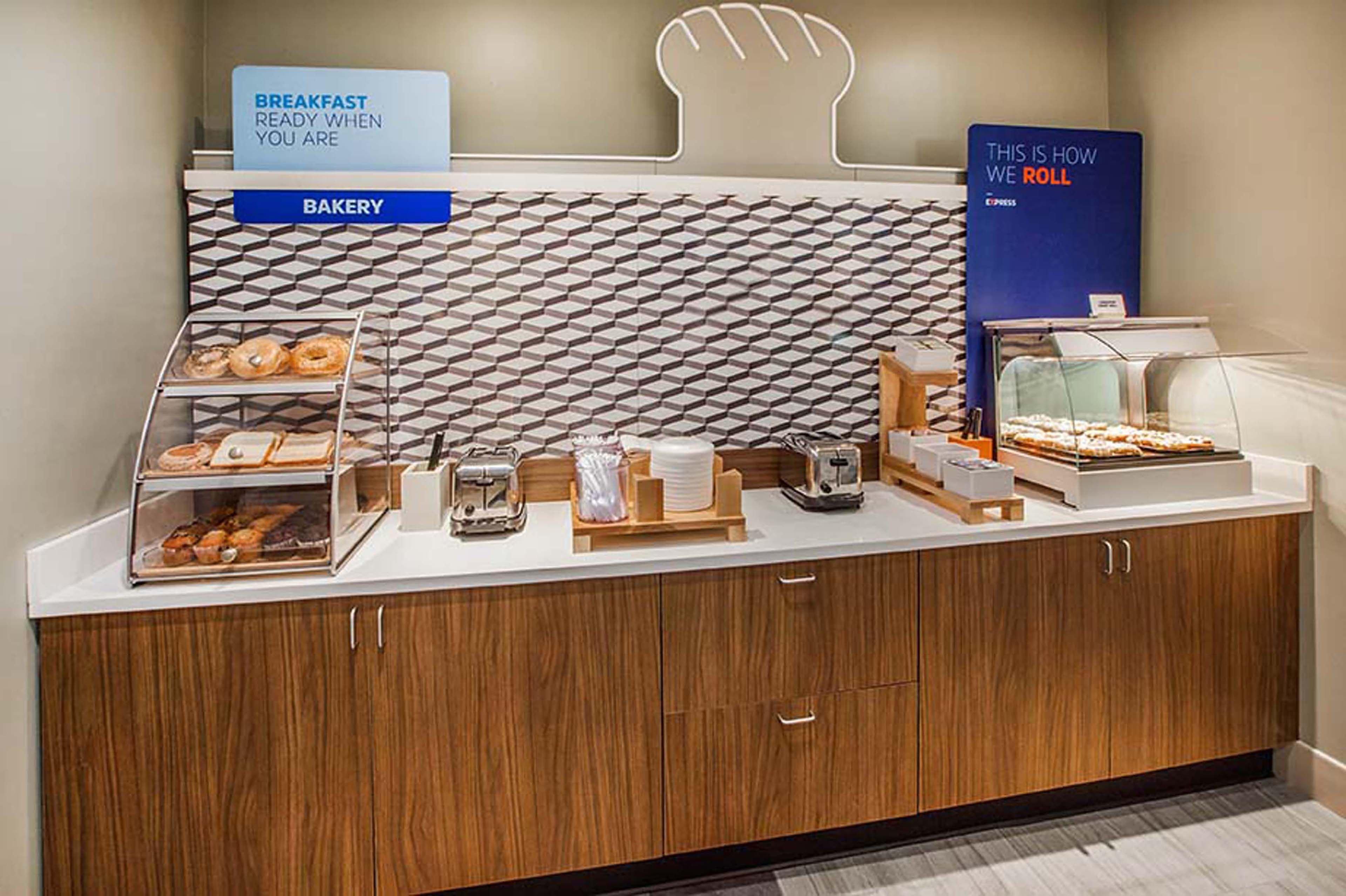 Express By Ihg Hotel Benicia